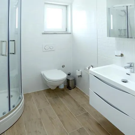 Apartment Dragi With Pool, Sauna, & Whirlpool *