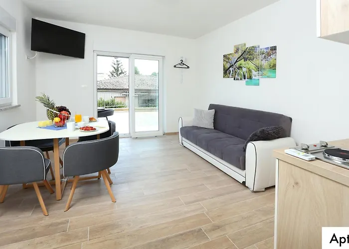 Dragi With Pool, Sauna, & Whirlpool Appartement