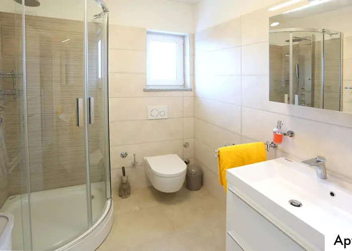 Dragi With Pool, Sauna, & Whirlpool Appartement