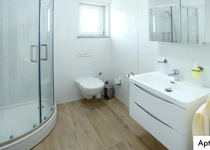 Appartement Dragi With Pool, Sauna, & Whirlpool *