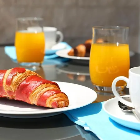 Апартаменты Dragi With Pool, Sauna, & Whirlpool