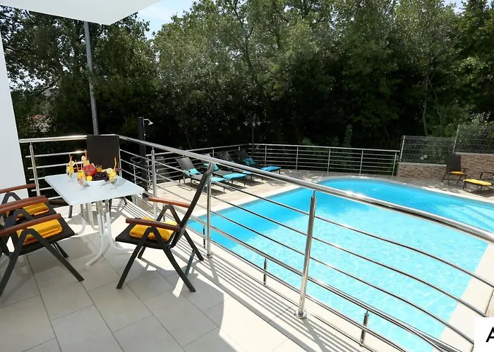 Lejlighed Dragi With Pool, Sauna, & Whirlpool