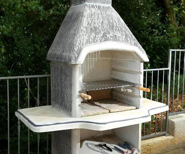 Dragi With Pool, Sauna, & Whirlpool