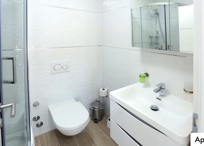 아파트 Dragi With Pool, Sauna, & Whirlpool