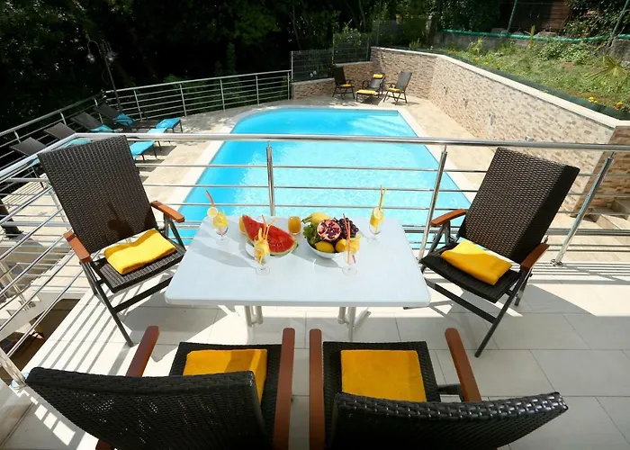 Dragi With Pool, Sauna, & Whirlpool Lejlighed *