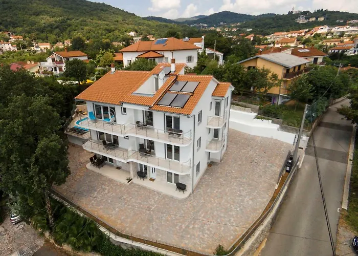 Lejlighed Dragi With Pool, Sauna, & Whirlpool