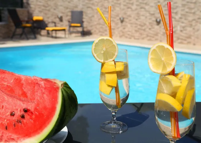 Dragi With Pool, Sauna, & Whirlpool Apartamento Opatija