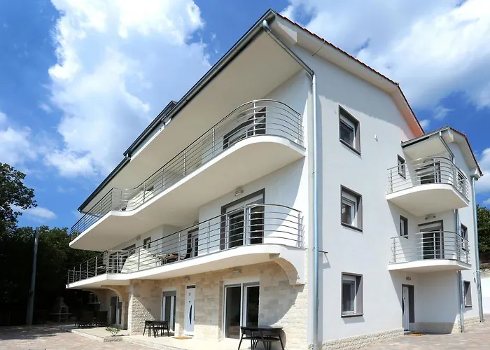 Dragi With Pool, Sauna, & Whirlpool Opatija