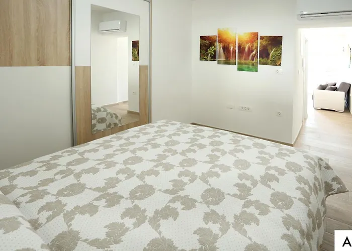 Apartamento Dragi With Pool, Sauna, & Whirlpool *